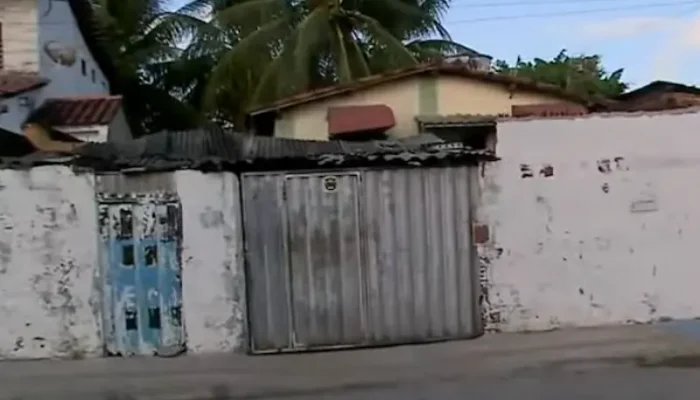 Mãe é presa por queimar mãos da própria filha como ‘punição’ em João Pessoa