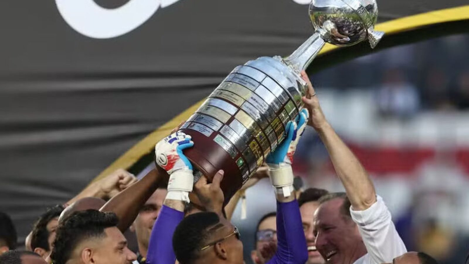 A final da Libertadores acontecerá no Estádio Monumental, em Lima, no Peru - Foto: Alejandro ...