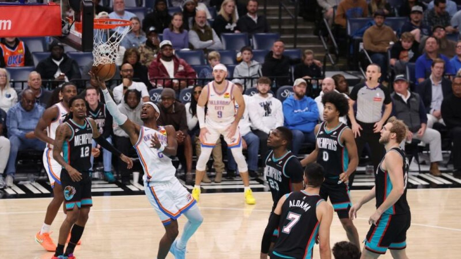 Shai Gildeous-Alexander comandou a vitória do Oklahoma City Thunder em cima do Memphis Grizzlies...