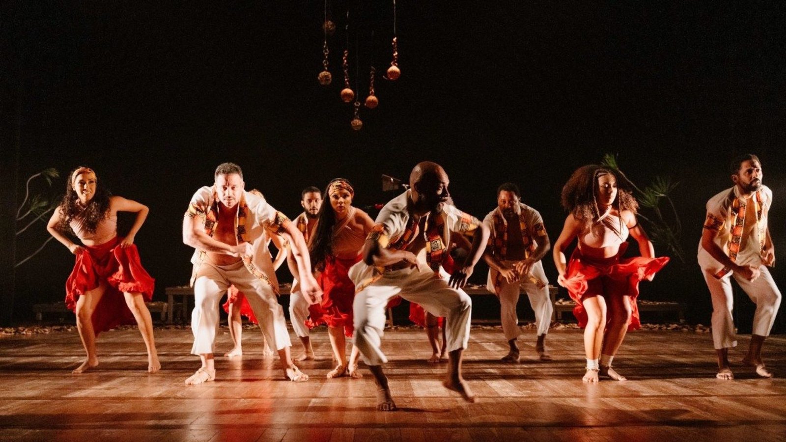 Garanhuns recebe espetáculo inédito que celebra a influência da cultura negra na dança de sal...