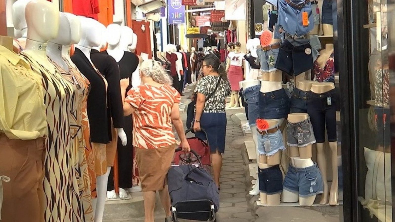 Feira da Sulanca passa a se chamar oficialmente Feira da Moda de Caruaru - Reprodução/TV Jornal