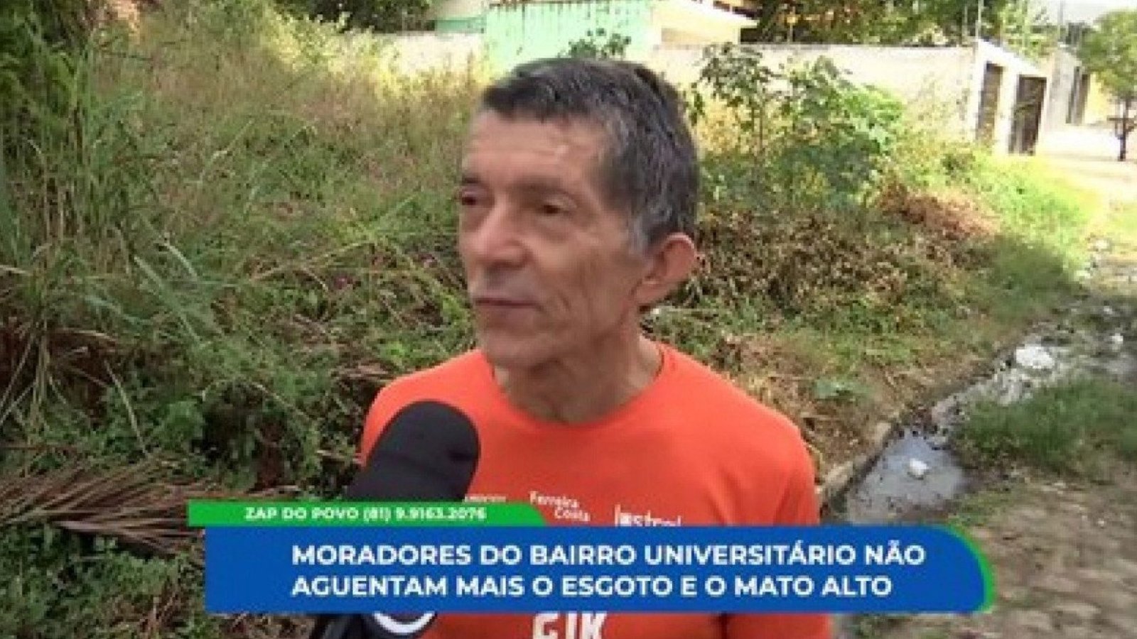 Soluções Urgentes Necessárias: Esgoto Estourado e Terreno Abandonado Assombram a Rua Vitor Hug...