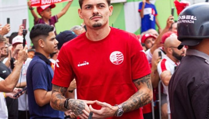 Carlinhos, zagueiro do Náutico - Foto: Gabriel França/CNC