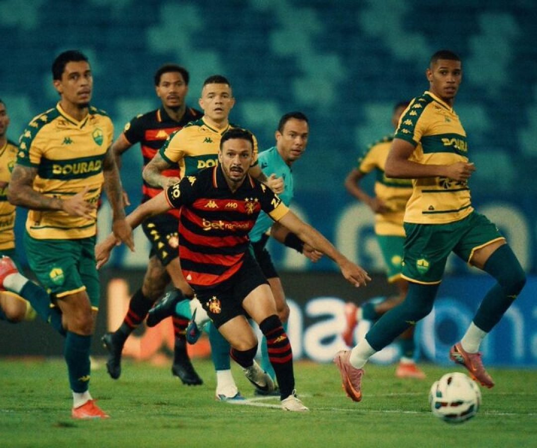 Leão estreia sem gols na Série B - Foto: Gil Gomes / Sport