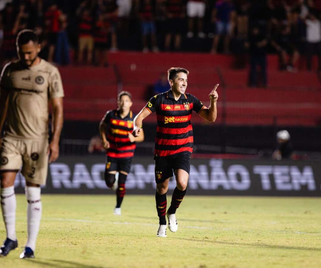 Carlos de Pena abriu o placar para o Sport diante do Jacuipense - Foto: Paulo Paiva/SCR
