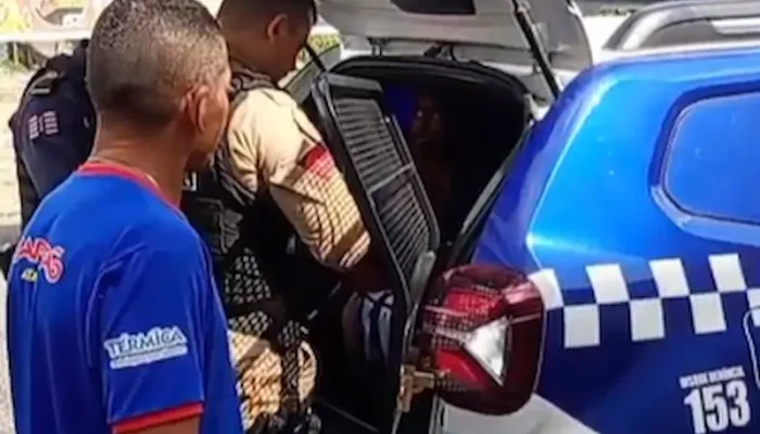 Suspeito foi detido a poucos metros do ocorrido, pela Guarda Civil Municipal (Reprodução)