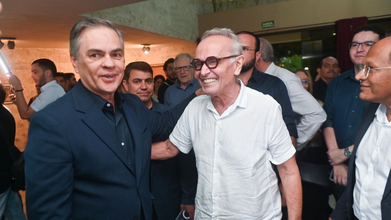 Cícero Lucena ao lado de Cássio Cunha Lima. Divulgação