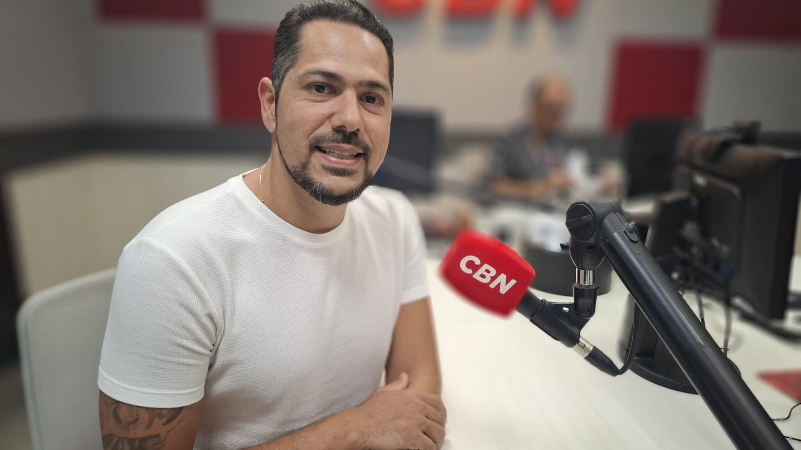 Quadro serpa apresentado pelo especialista em automobilismo Nick Lins. CBN João Pessoa