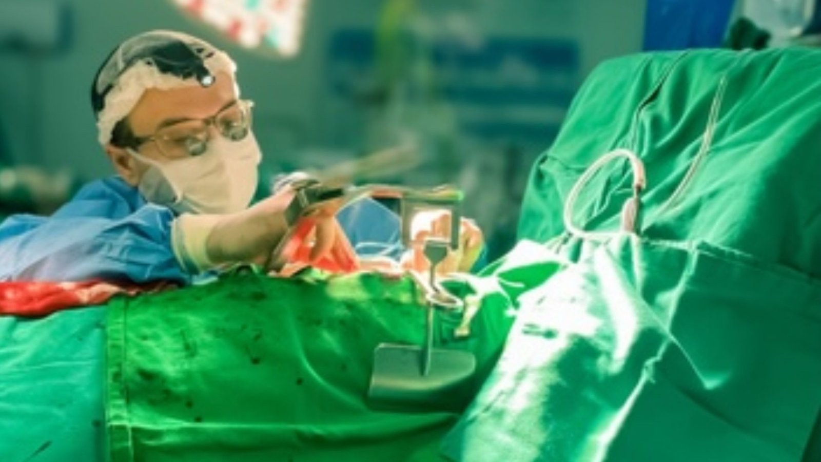 A medicina é o encontro entre a precisão da ciência e a fé na recuperação. André Telis