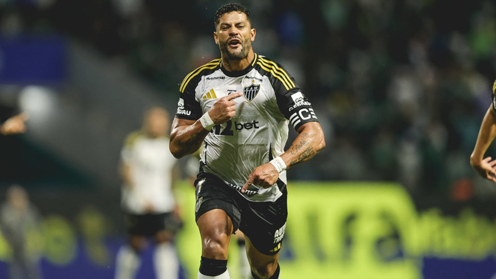 Hulk comemorando gol diante do Palmeiras, pela Série A 2025. (Foto: Pedro Souza/Atlético-MG)