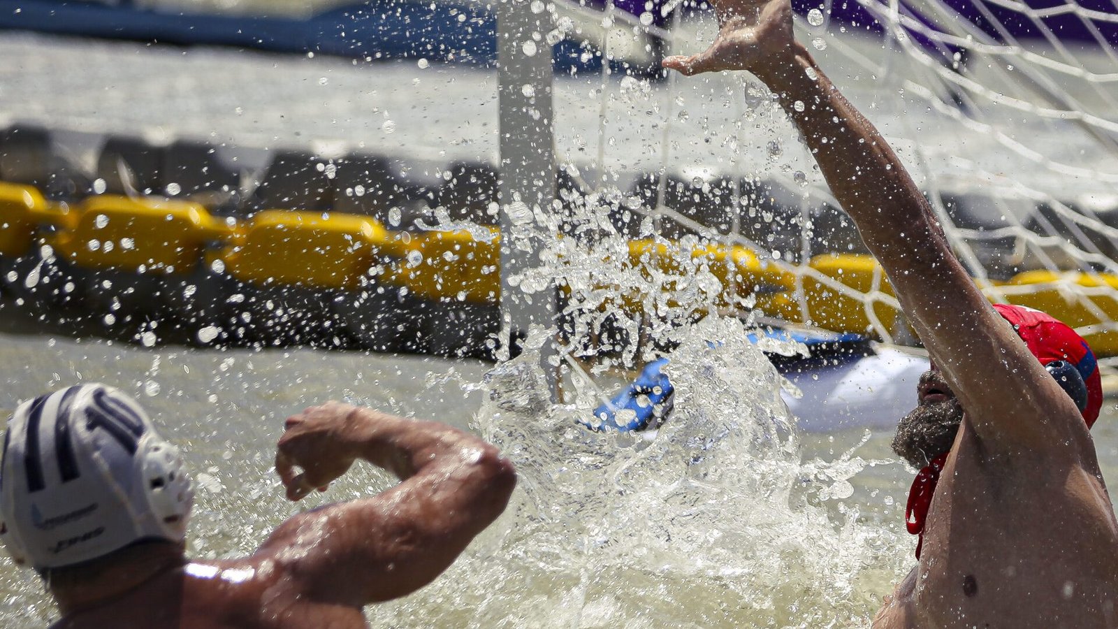 Confronto masculino no Open de Polo Aquático em João Pessoa. (Foto: Cristiano Santos / Paraíba...