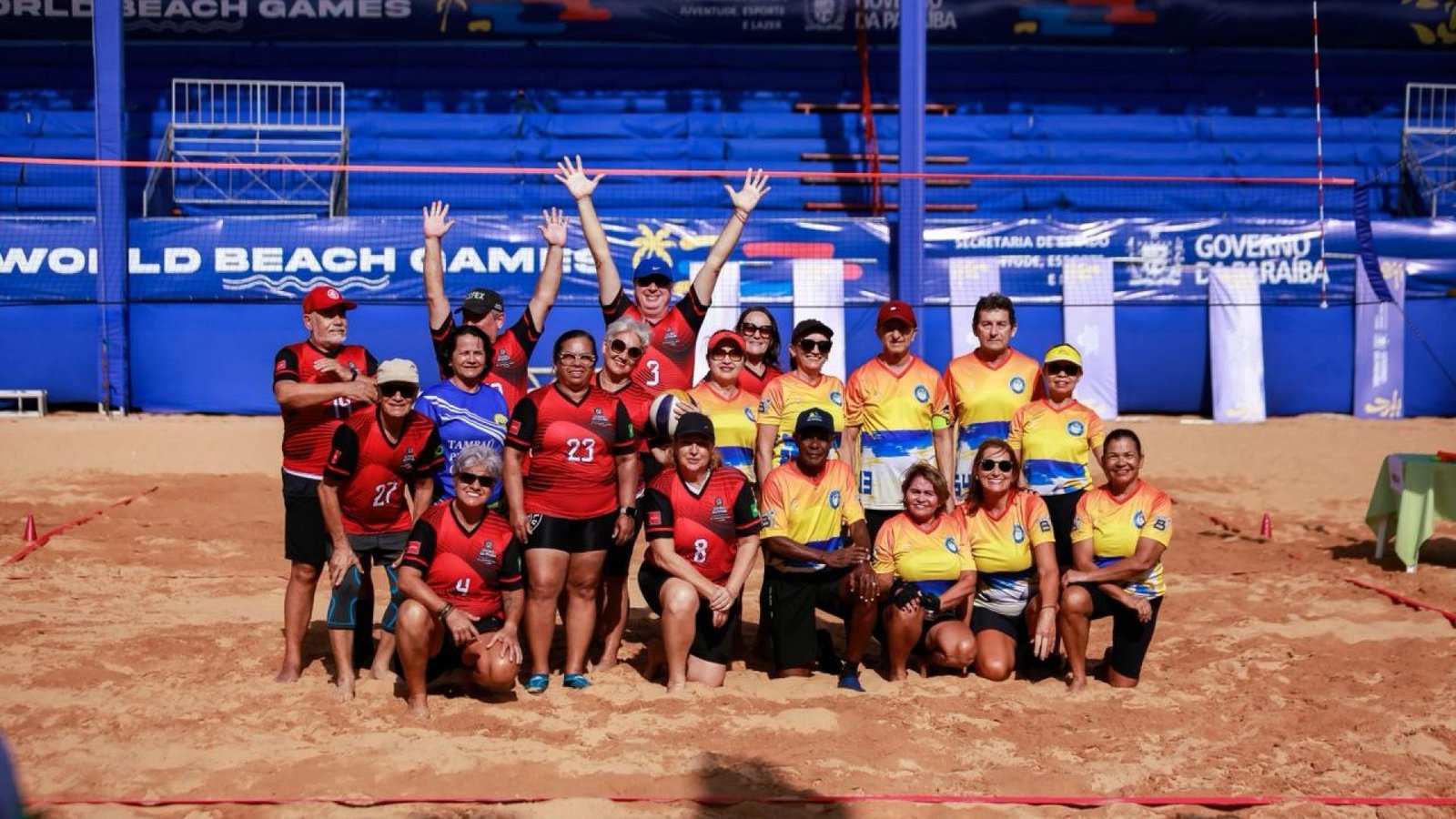 Atletas participam de desafio de câmbio em João Pessoa. (Foto: Cristiano Santos/Beach Games Bra...