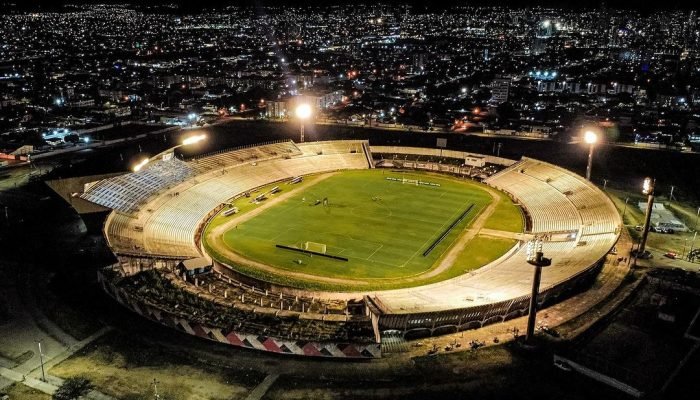 Estádio Amigão, em Campina Grande. (Foto: Estefinho Francelino/Campinense)