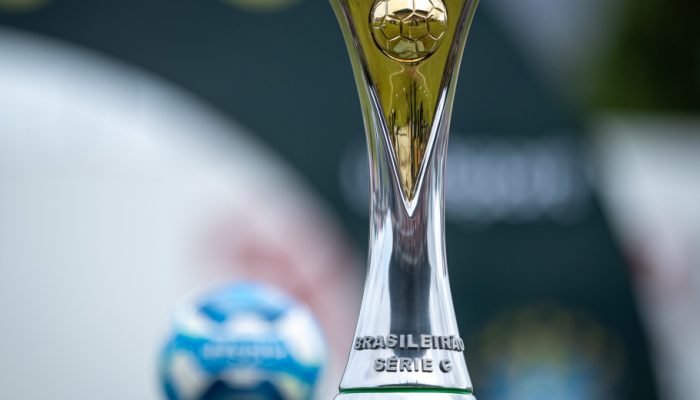 Troféu da Série C do Campeonato Brasileiro. (Foto: Leo Piva/CBF)