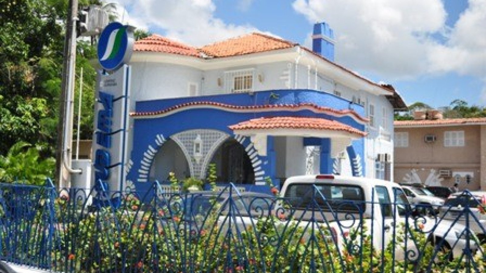 Edital oferece 4 vagas imediatas e 10 para cadastro de reserva. As inscrições vão até 8 de ma...