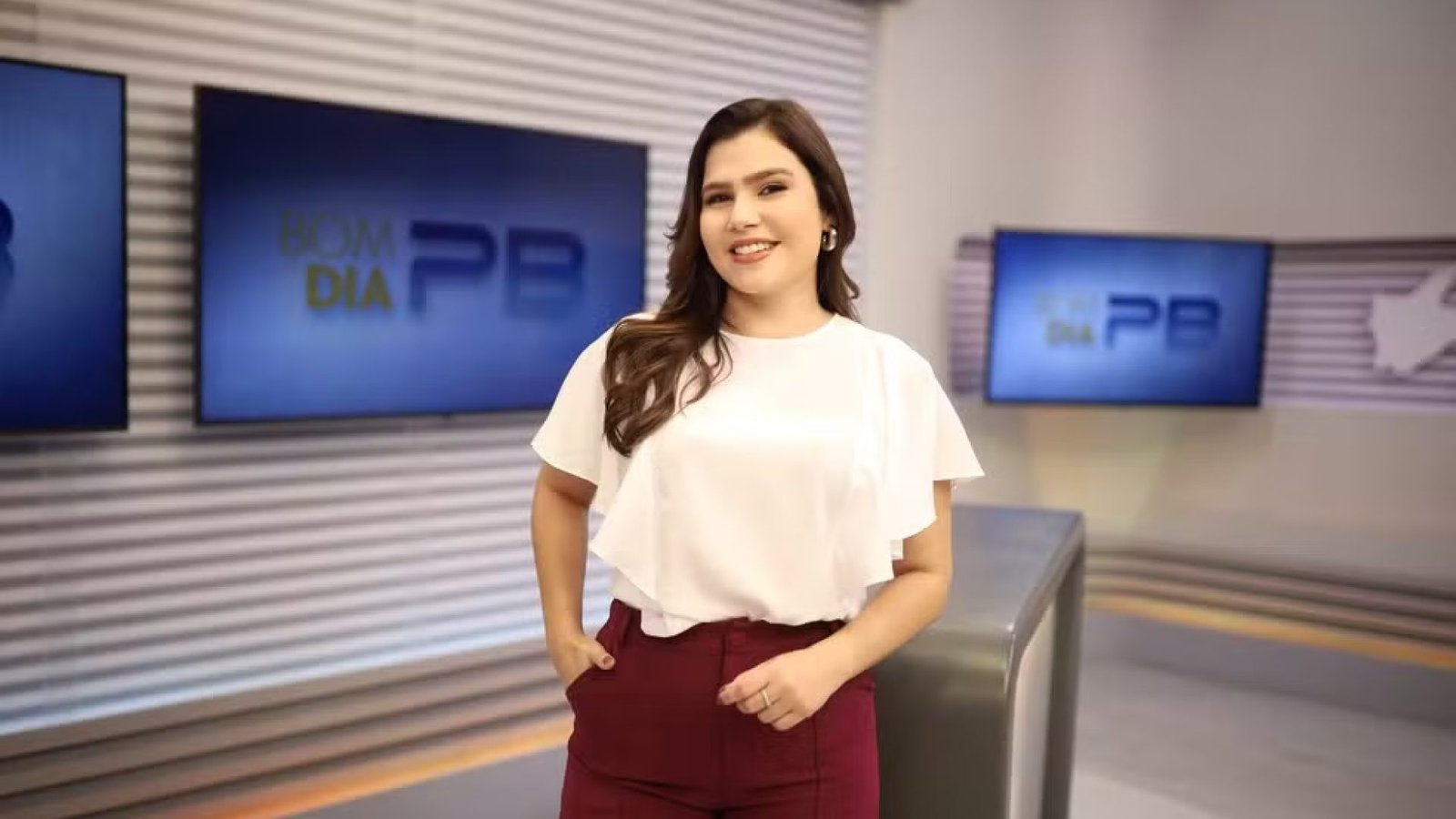 Amy Nascimento apresenta o Bom Dia Paraíba. Divulgação