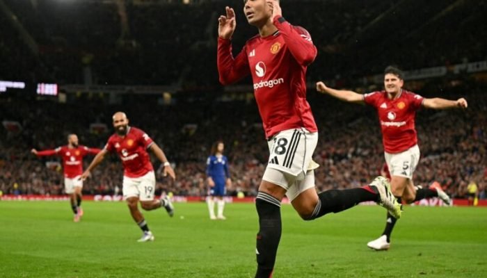 Casemiro está há quartro anos no Manchester United e não vai renovar  - Foto: Oli Scarff / AFP
