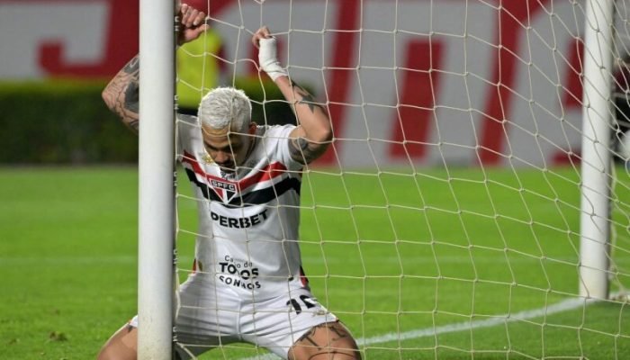 Luciano, atacante do São Paulo - Foto: NELSON ALMEIDA / AFP