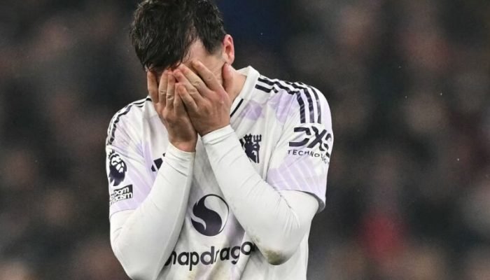 Com o revés, o United estacionou na sétima posição - Foto: Ben Stansall / AFP