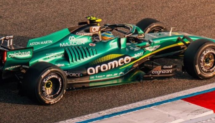 Carro da Aston Martin durante pré-temporada no Bahrein - Foto: X/Aston Martin