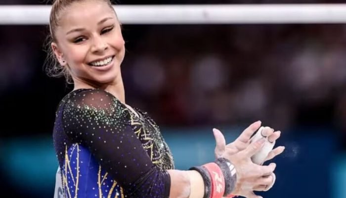 Flávia Saraiva liderou a classificatória na trave com 14,250 pontos - Foto: Miriam Jeske/COB