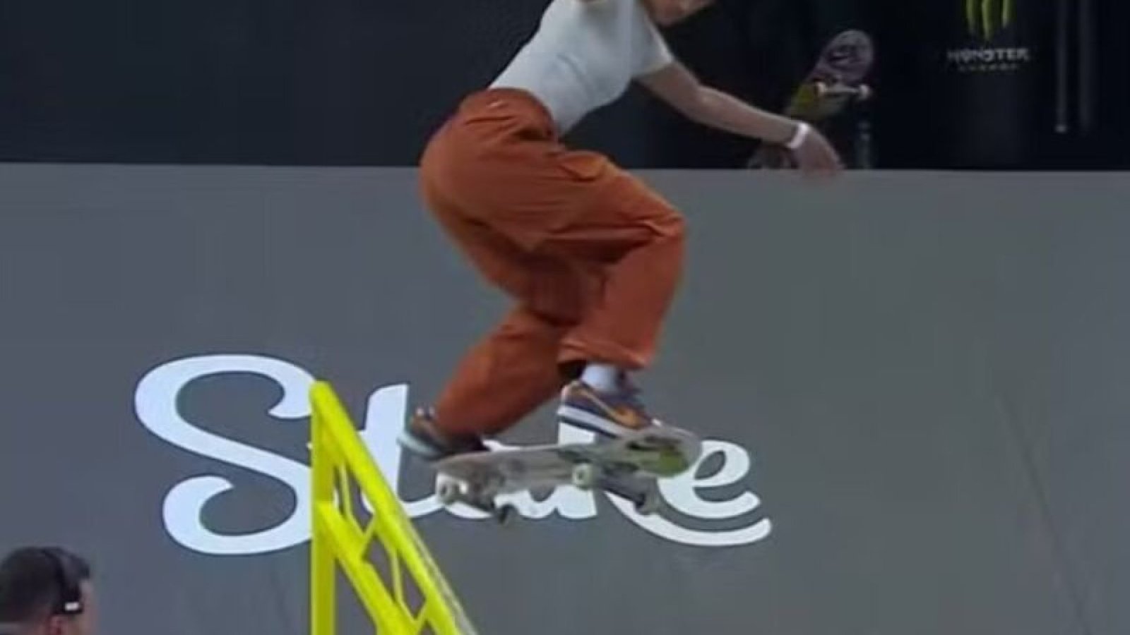 Rayssa Leal é tetracampeã no Skate - Foto: Reprodução/Youtube/@SLS