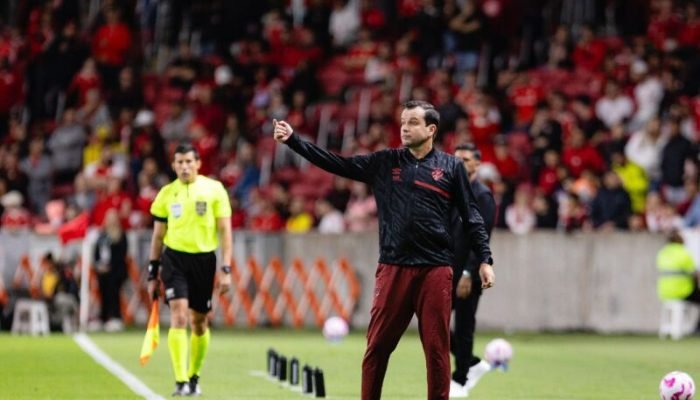 Daniel Paulista, técnico do Sport - Foto: Paulo Paiva/SCR