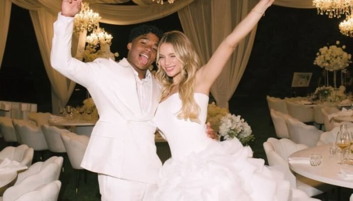 Endrick e Gabriely Miranda durante cerimônia decasamento - Foto: Reprodução/Instagram