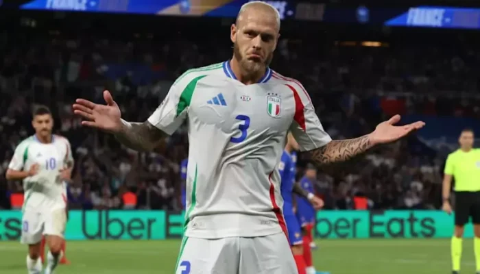 Dimarco jogando pela seleção italiana - Foto: Reprodução