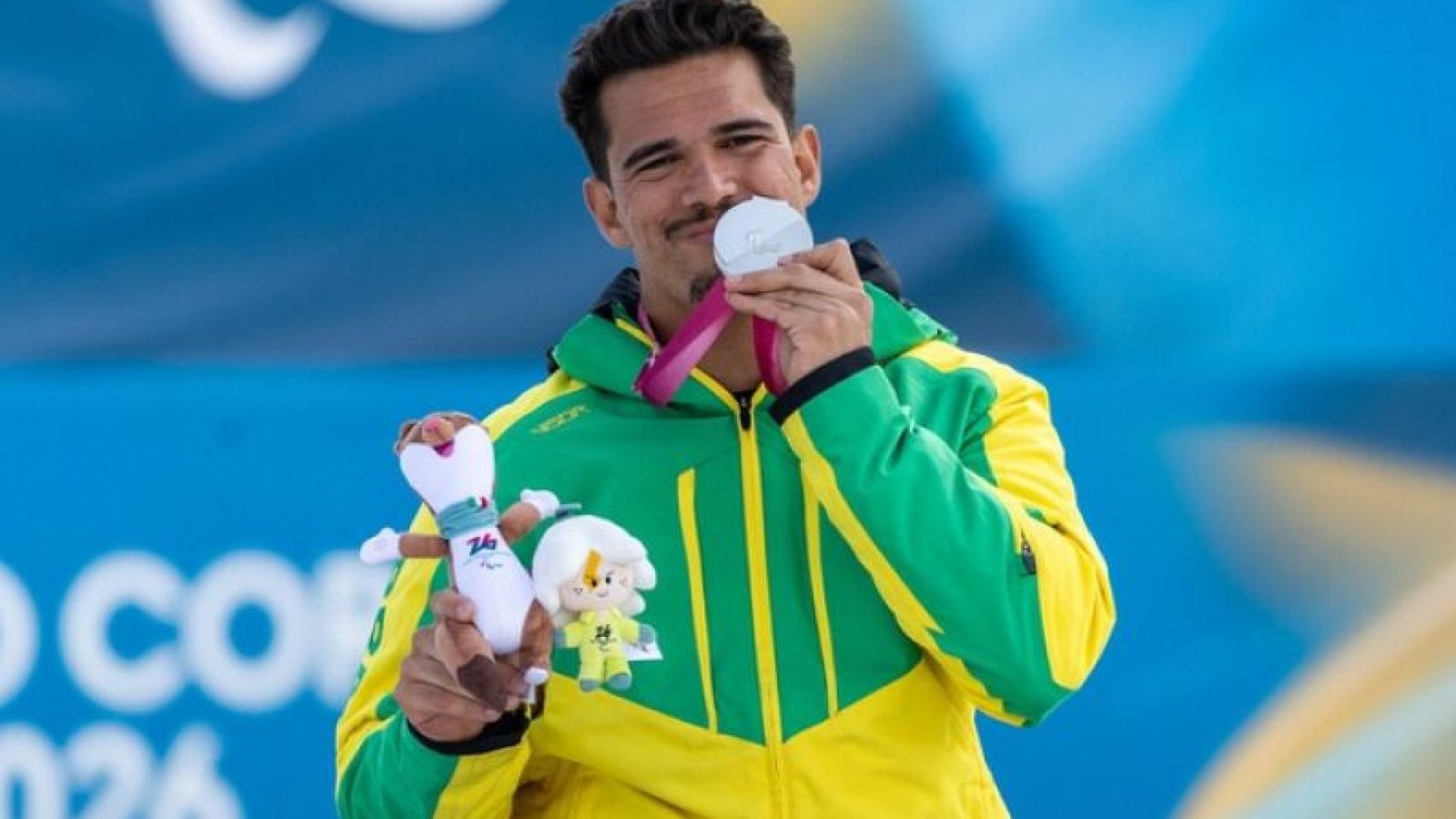 Cristian Ribera conquista a primeira medalha do Brasil na história dos Jogos Paralímpicos de In...