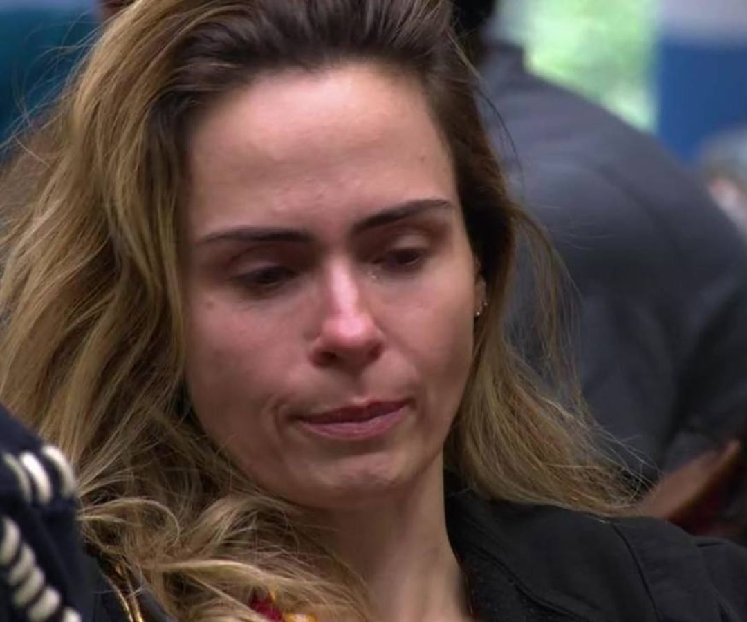 fortes dores e produção suspende o Castigo do Monstro A participante Ana Paula R