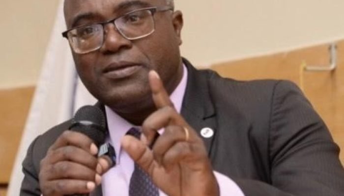 to Velho. Luiz Carlos Teodoro (PSOL) é advogado e presidente da Comissão de Dire