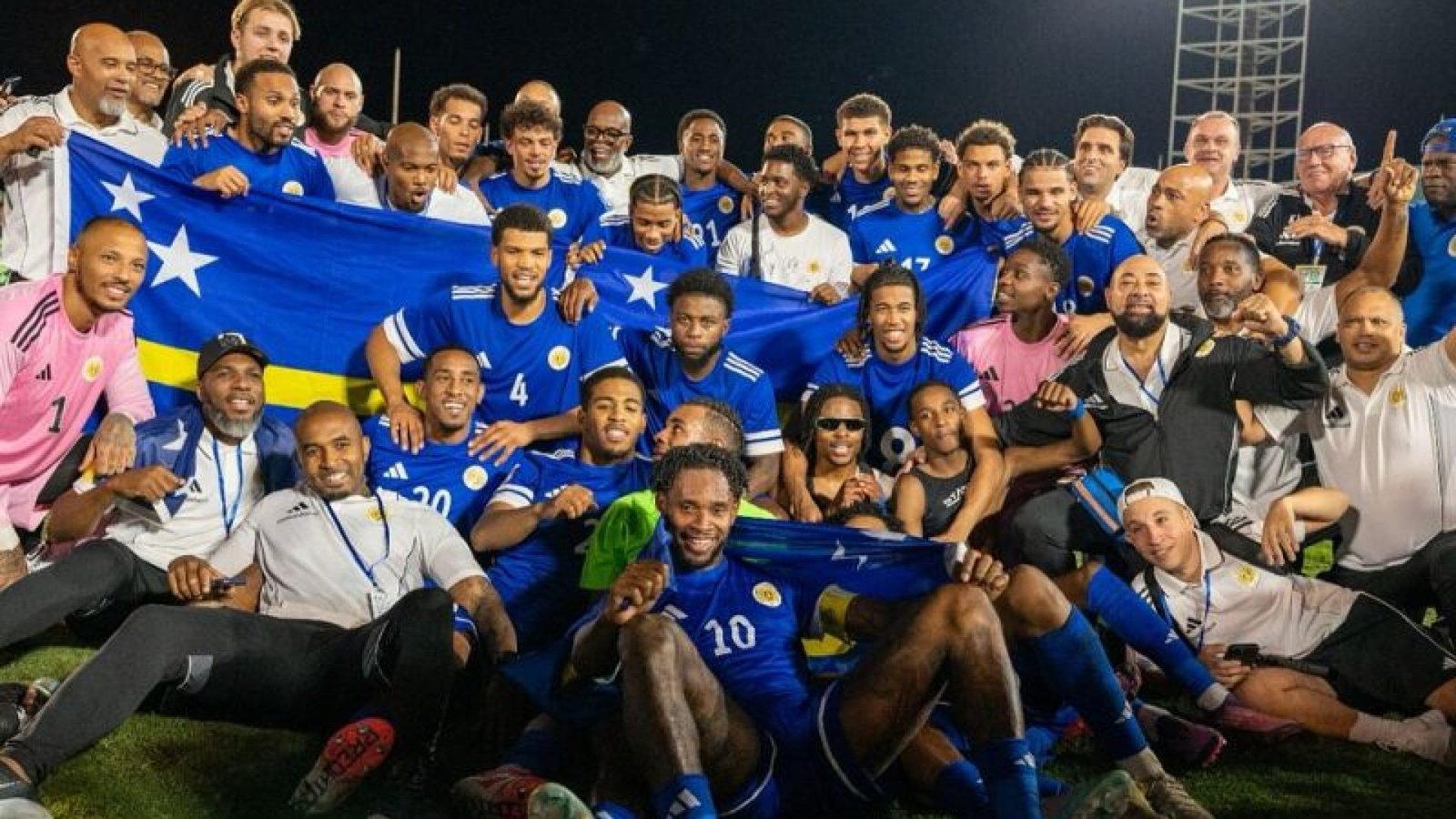 Curaçao se classificou pela primeira vez para uma Copa do Mundo - Foto: Reprodução/@thebluew...