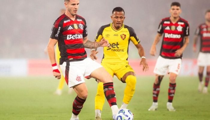 Com 12 desfalques, Flamengo enfrenta Sport na Arena de Pernambuco - Foto: Adriano Fontes/Flamengo