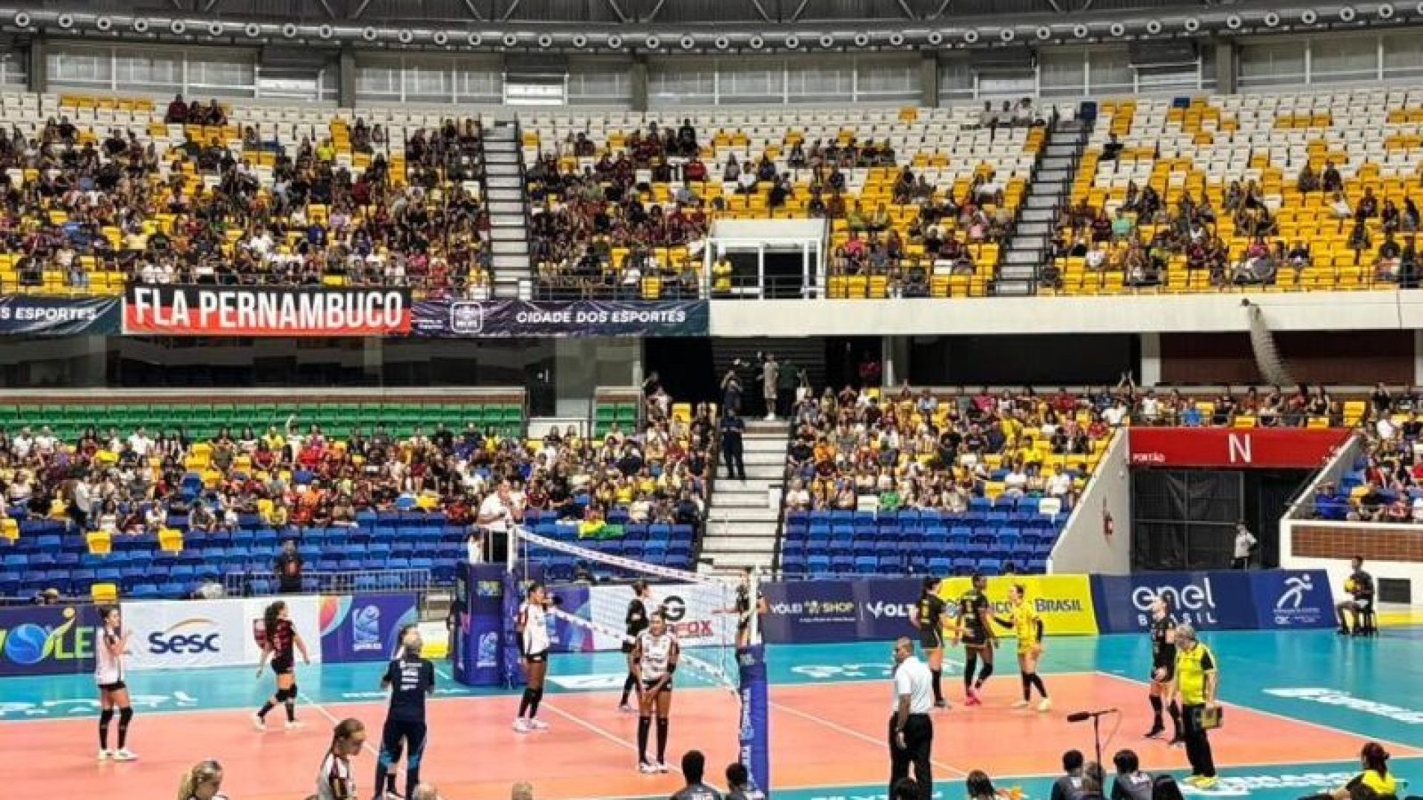 Renasce/Socoraba e Flamengo, no Geraldão - Foto: Ayrton Niño/Folha de Pernambuco