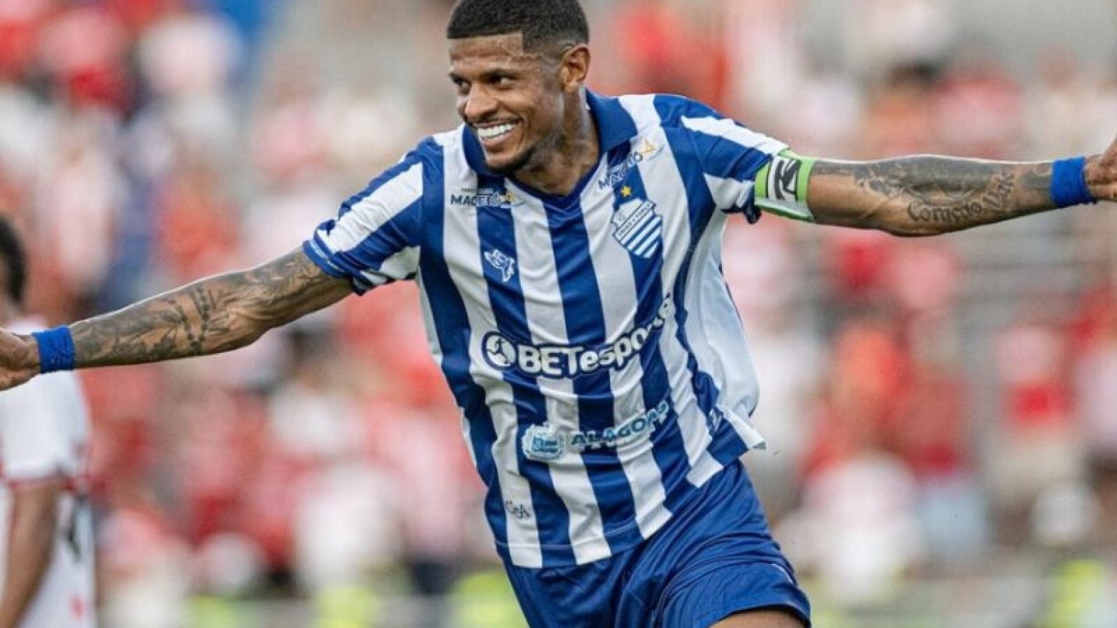 Tiago Marques, novo atacante do Santa Cruz - Foto: Allan Max/CSA