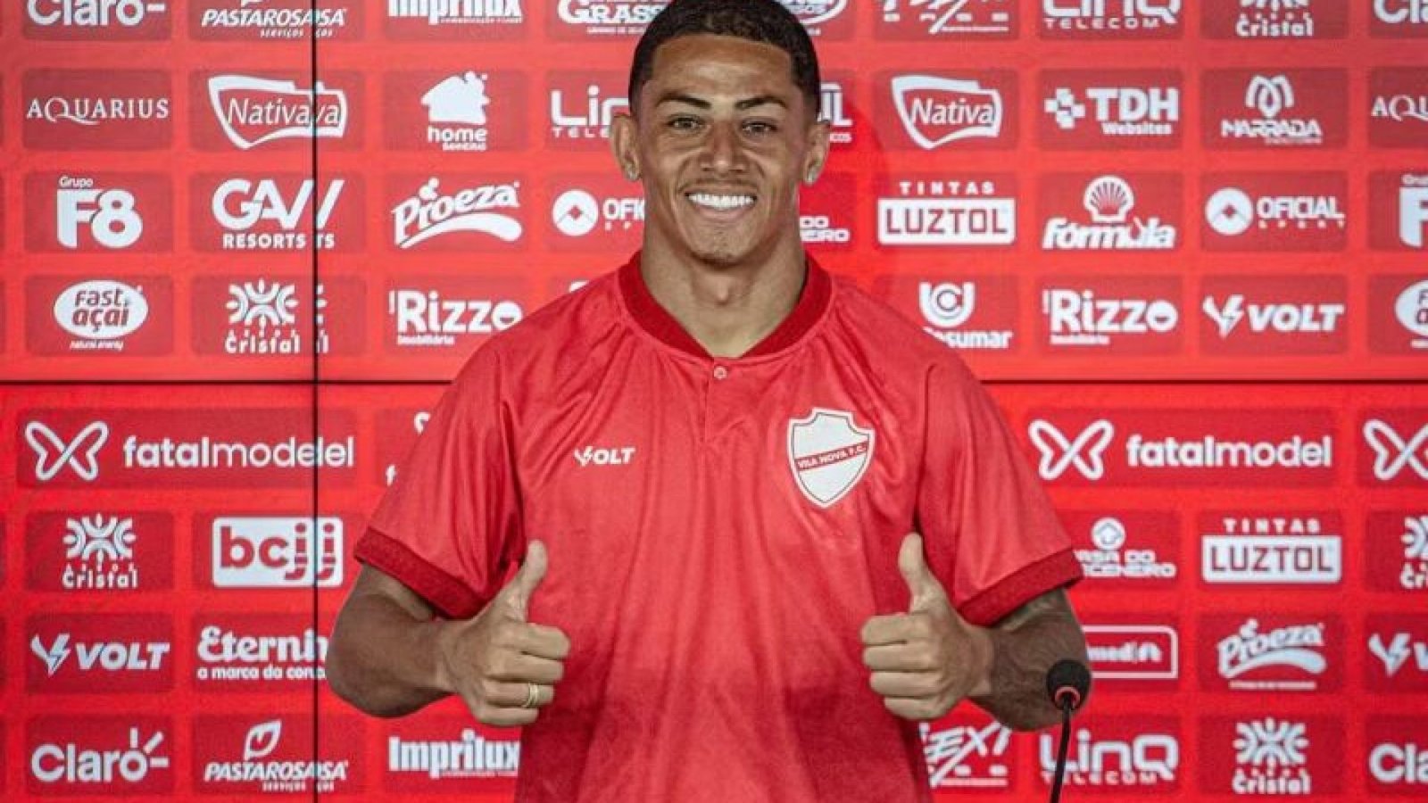 Dodô, meia do Vila Nova - Foto: Roberto Corrêa / Vila Nova F.C.