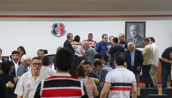 SAF do Santa Cruz é confirmada pelo Conselho Deliberativo  - Foto: Paullo Allmeida/Folha de Pe...