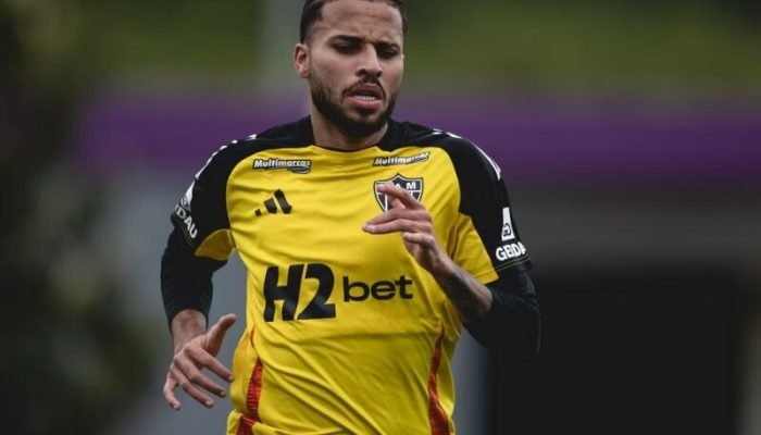 Alexsander sofre ruptura de ligamento do joelho esquerdo e vira desfalque no Atlético-MG - Fot...